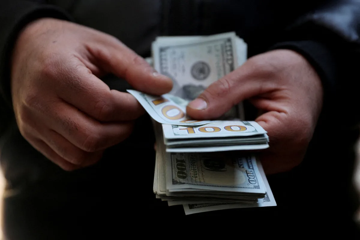 El dólar arrancó septiembre en alza y con un importante volumen operado