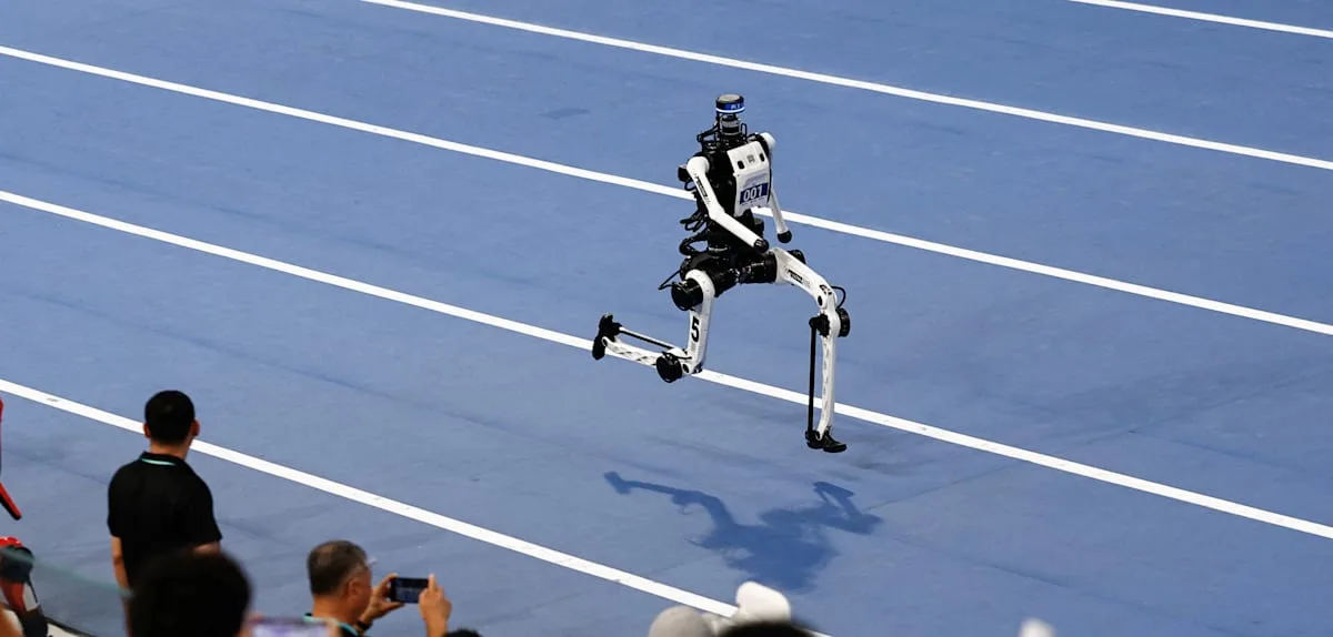 Roboter aus China rennt Weltrekord über 100 Meter – schneller als Usain Bolt