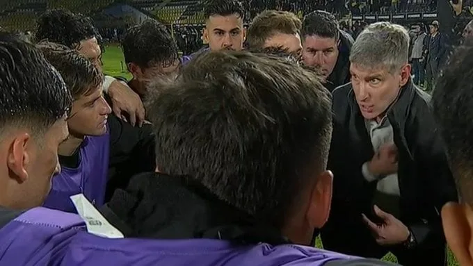 “Con el corazón”: la emocionante arenga de Palermo antes de la histórica clasificación de Platense en la Libertadores