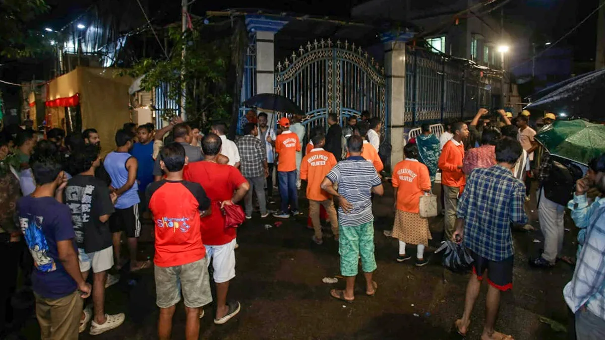 Crowd, rain or misleading announcement: What led to Kolkata stampede tragedy?