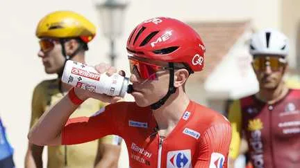 Tadej Pogacar assomme la Vuelta dès la quatrième étape au terme d'un raid solitaire de 50 kilomètres