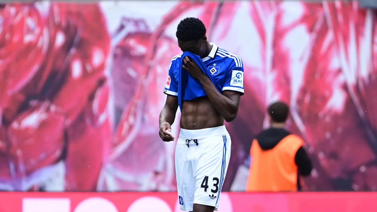 Erst Patzer, dann Pech! - Ganz bittere Aktion von HSV-Youngster