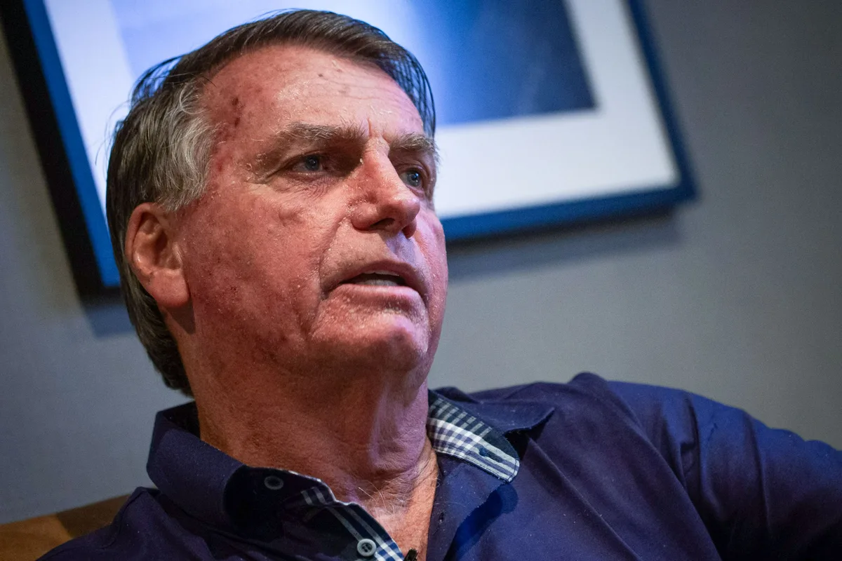 PF pede a Moraes definição sobre armas apreendidas de Bolsonaro