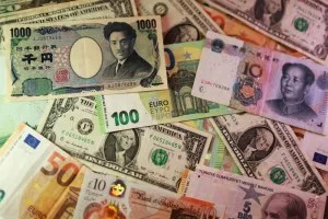Juros globais disparam e abalam mercado: o que está acontecendo e como fica o Brasil?