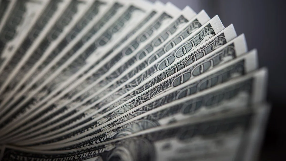 El mercado ajusta proyecciones para el dólar: cómo juegan las apuestas al carry trade tras las últimas señales oficiales
