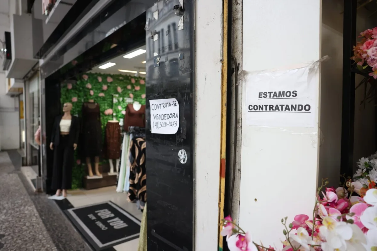 Contratação de temporários esquenta o mercado de trabalho do Paraná no final de ano