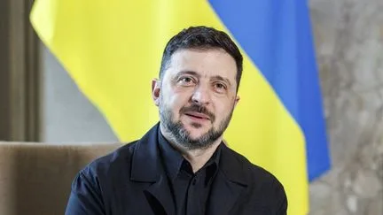 "Les jours sûrs dans le ciel russe sont révolus", déclare Volodymyr Zelensky aux compagnies aériennes