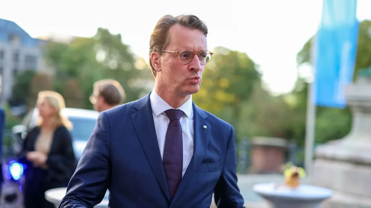 NRW-Regierungschef und Vater: Papa Wüst ist Wachs in den Händen seiner Tochter