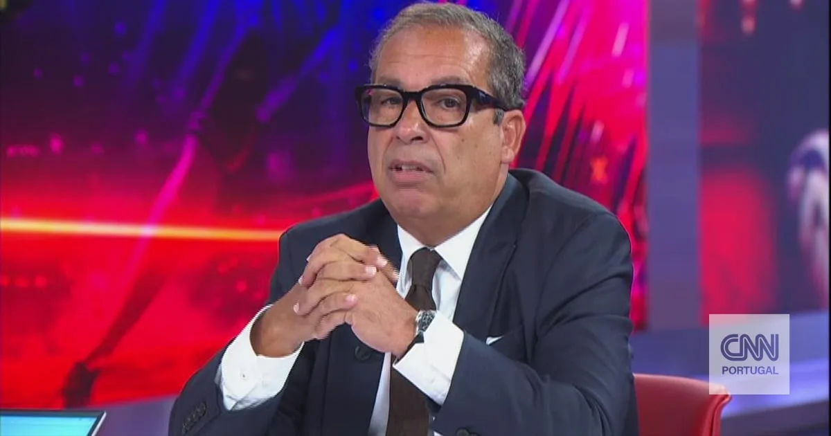 “Somos assumidamente o futebol-das-coisas-estranhas e Marco Silva já disse que não sabe se aguenta esta pressão. Falta mais gente a não pactuar!”