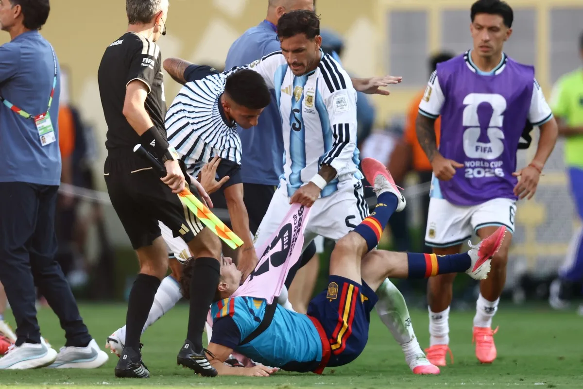 FIFA autoriza que los argentinos sancionados tras el Mundial cumplan sus sanciones en amistosos
