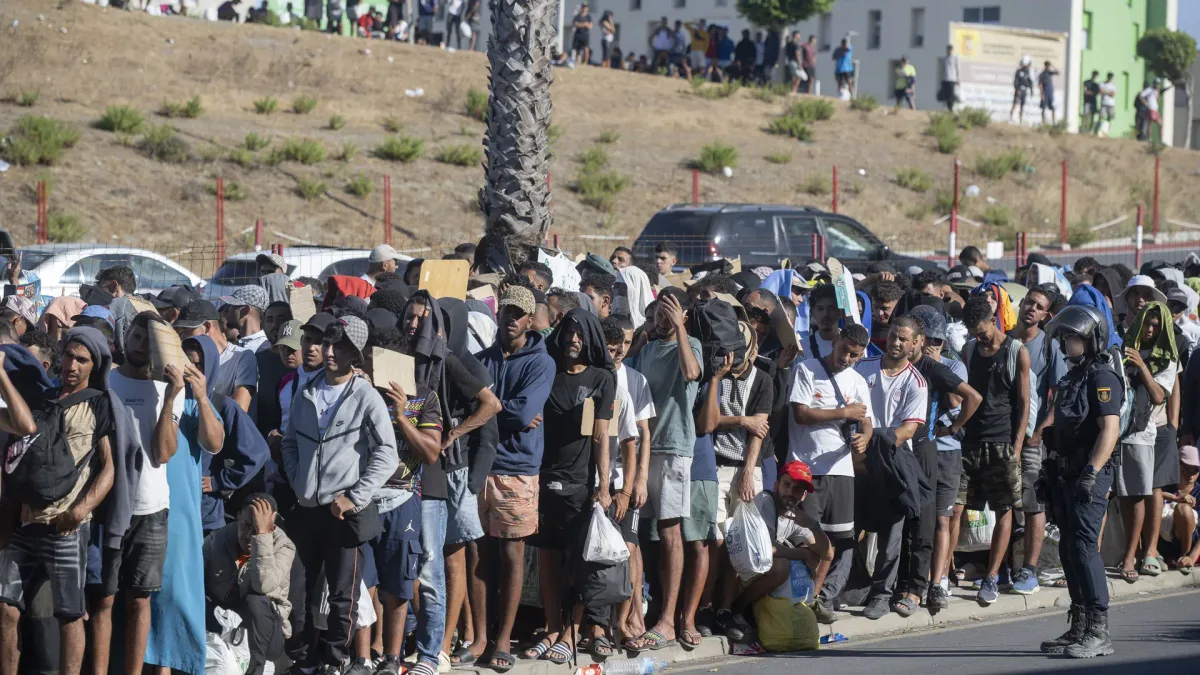 Crisis migratoria en Ceuta, en directo | El Gobierno se reúne para declarar la situación de interés para la seguridad nacional