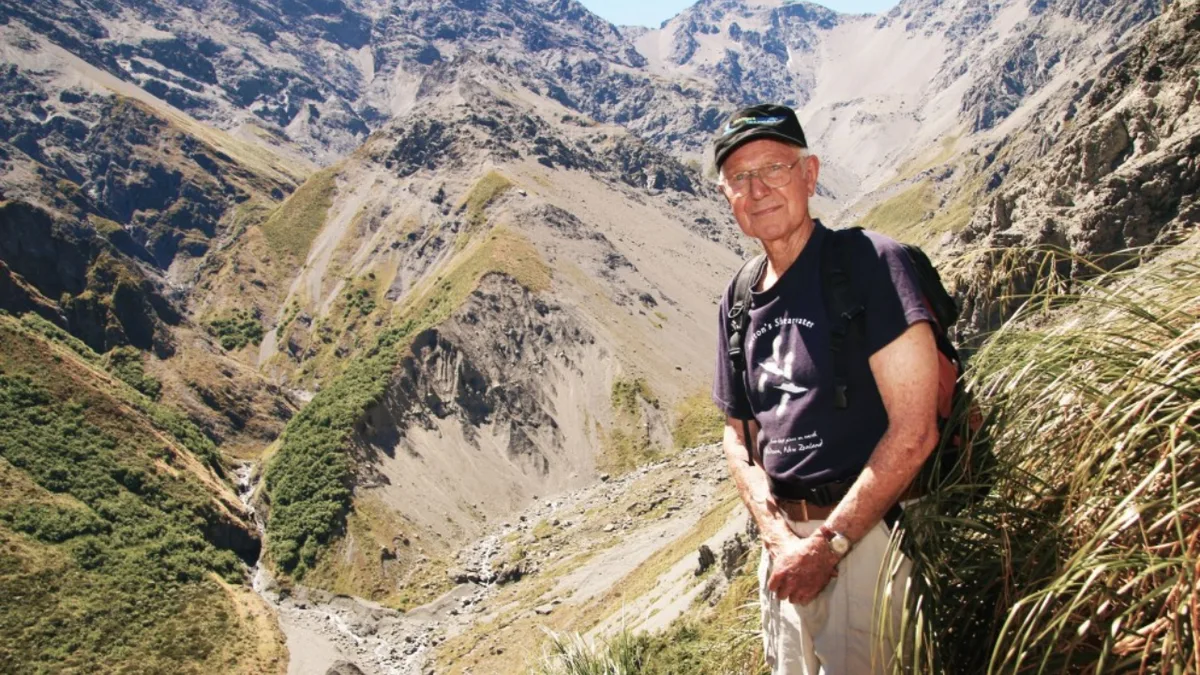 In 1965, a mountaineer found a dead seabird and spent 50 years saving it