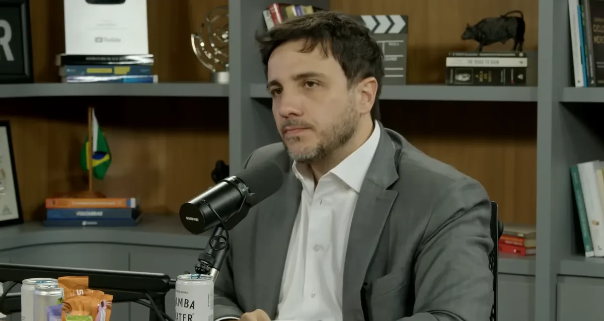 TSE suspende campanha e propaganda eleitoral de Renan Santos