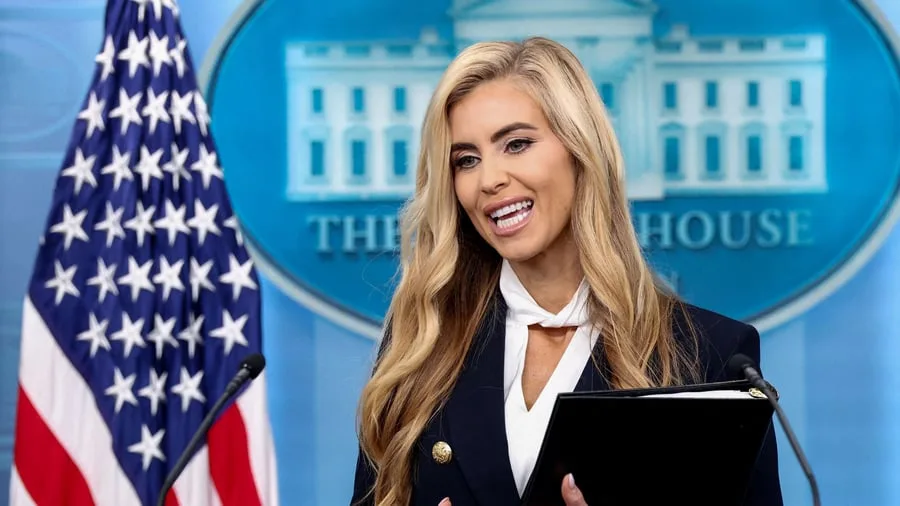 Katie Zacharia: Hat sich Trumps neue Sprecherin strafbar gemacht?