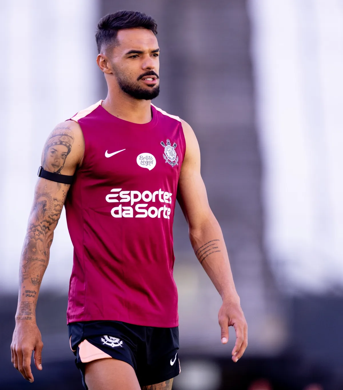 Raniele passa por cirurgia e deve voltar ao Corinthians em quatro semanas