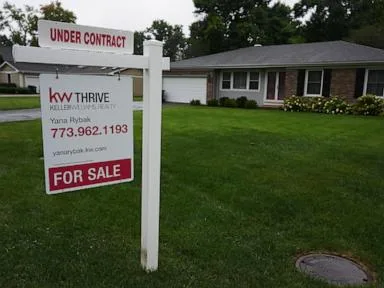 Average long-term US mortgage rate holds at 7.4%, remaining at highest level in nearly 3 years