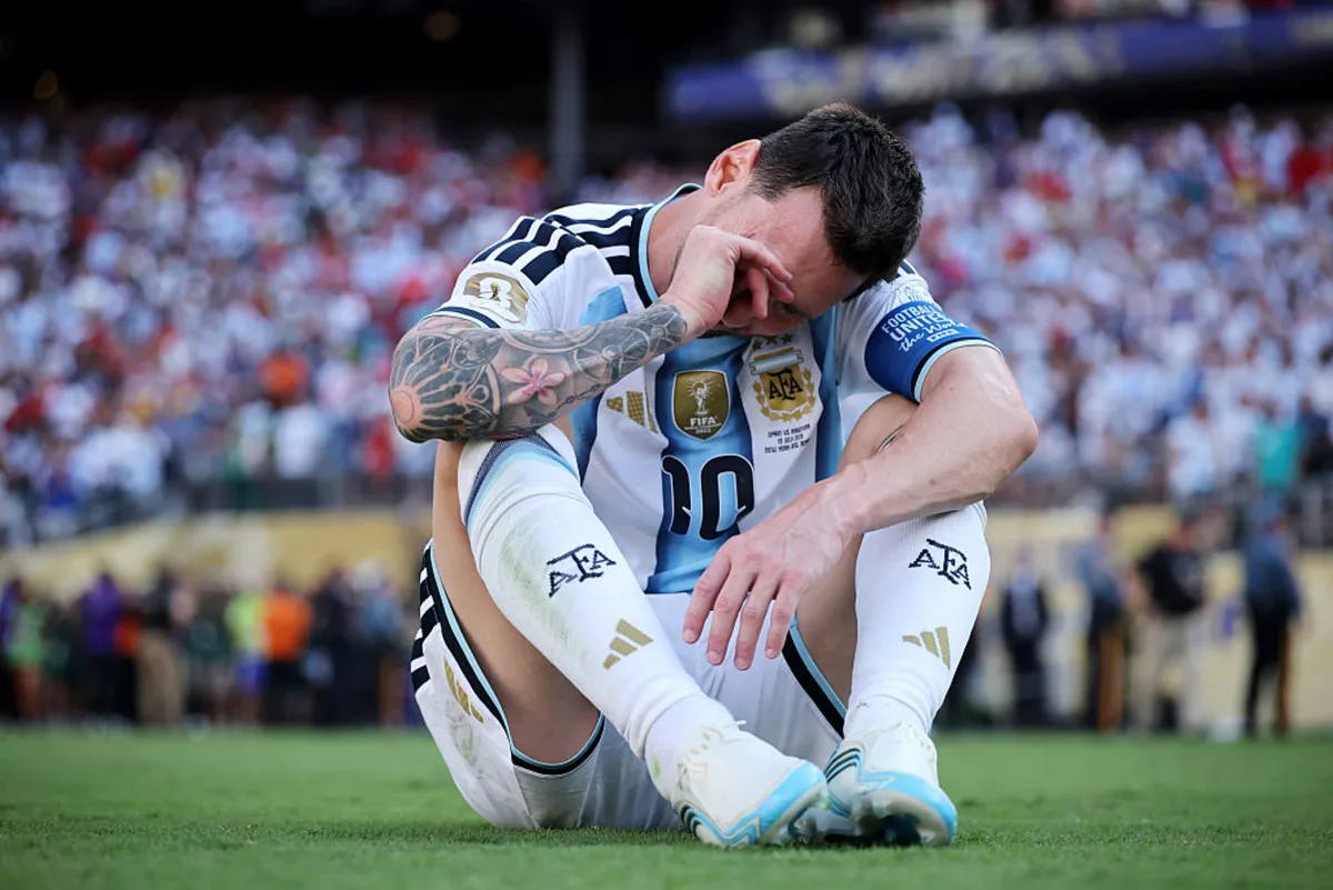 Messi se despede da Argentina e anuncia fim de ciclo na seleção