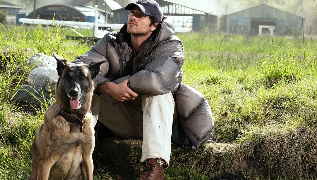 "Una película hermosa": Crítica de 'La constelación del perro', la versión más pausada y melancólica de Ridley Scott a sus 88 años