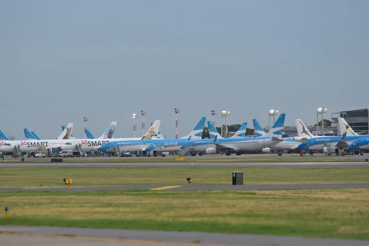 El Gobierno intimó a ATE a prestar el 75% de los servicios por las protestas en los aeropuertos