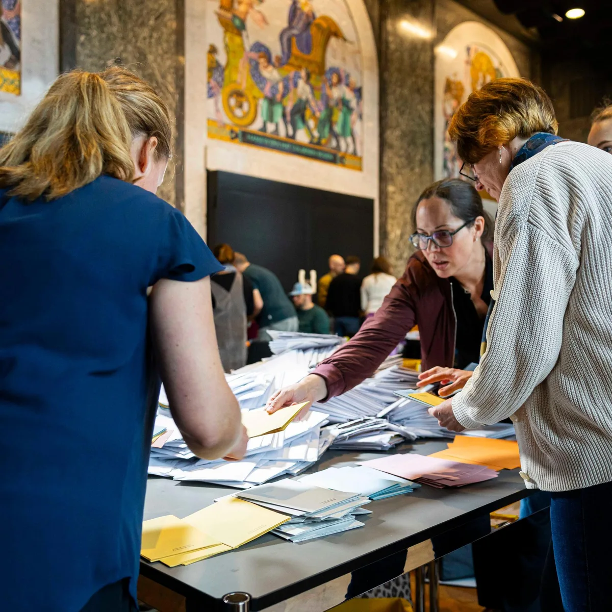 Hochrechnung - CDU vor SPD bei Kommunalwahl in Niedersachsen - Gewinne für AfD und Linke