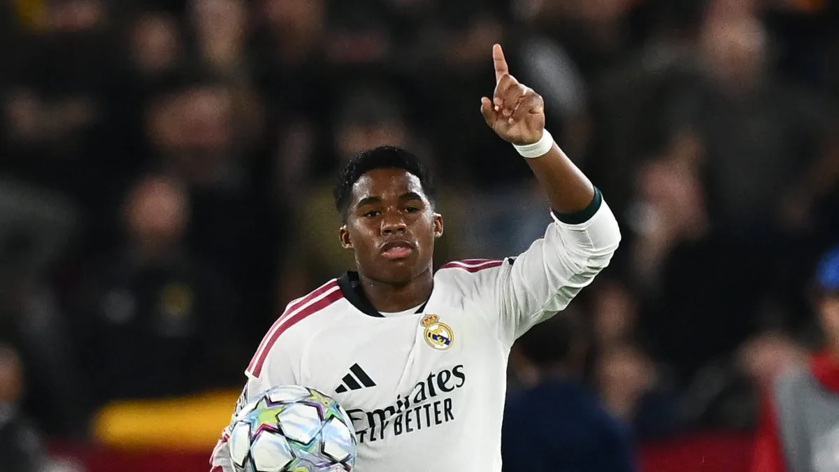 Endrick justifica confiança de Mourinho e salva deserto de ideias do Real Madrid