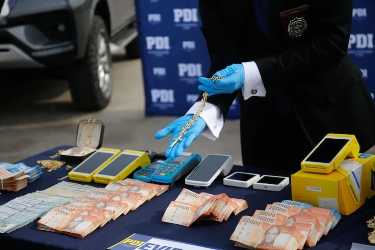 Chile busca traer desde EEUU a dos operadores financieros del Tren de Aragua