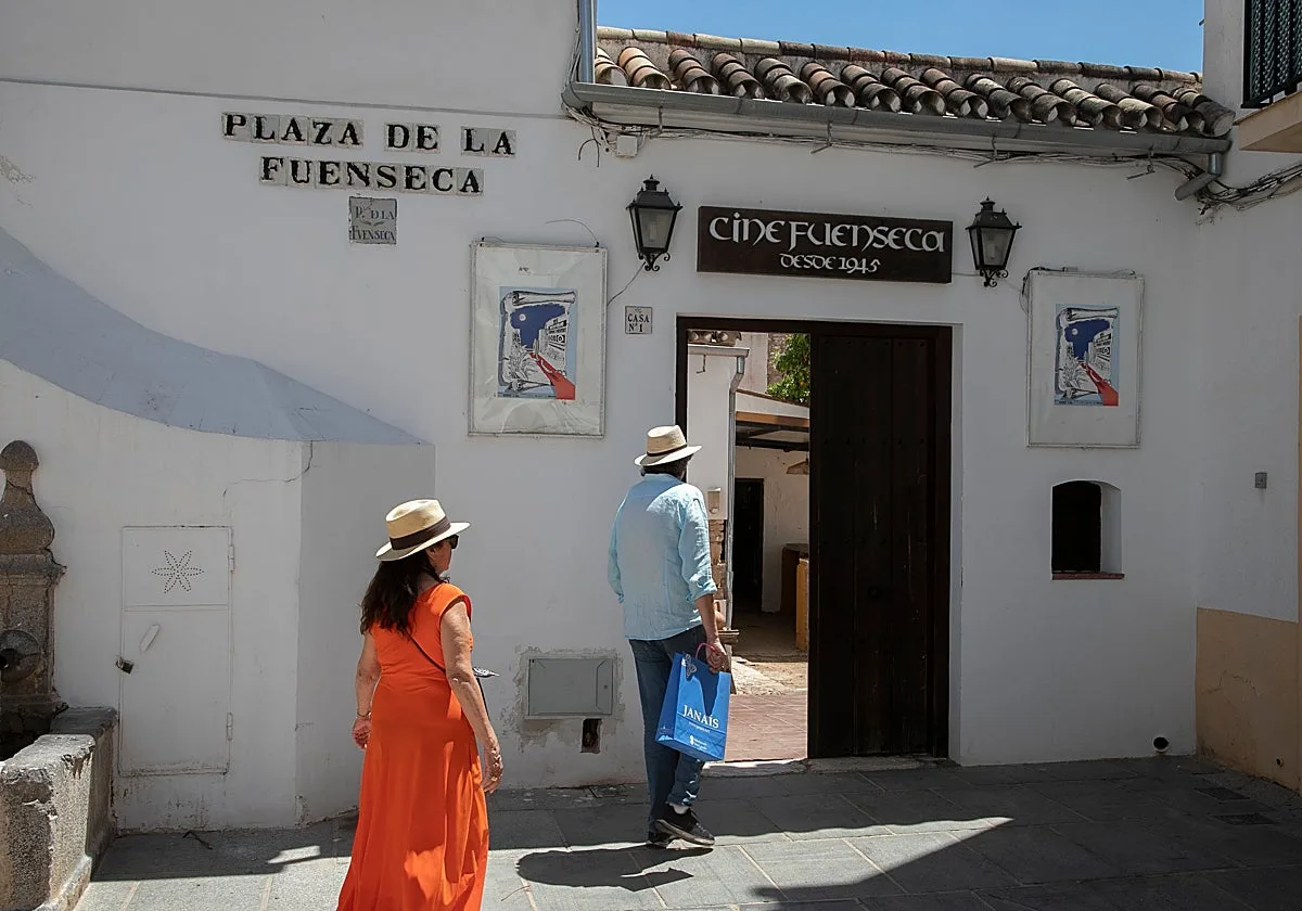 La comisión de Cultura del Parlamento andaluz aprueba por unanimidad que los cines de verano sean BIC
