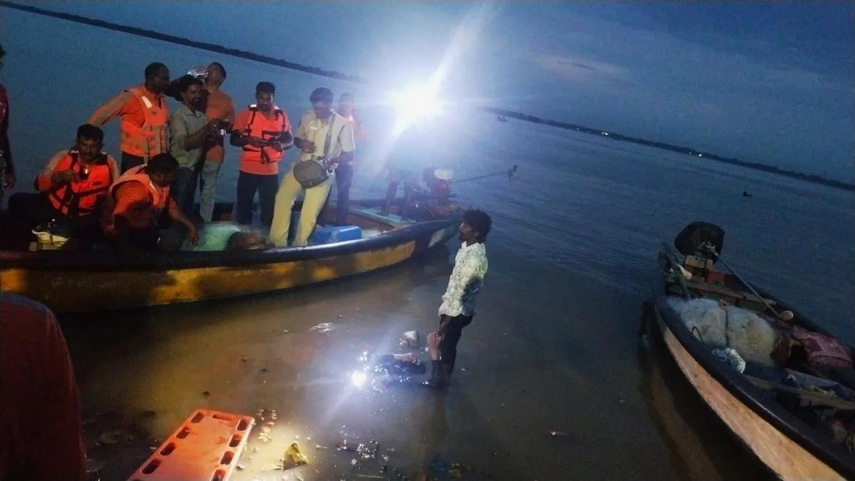 Godavari suicide bid: man dies, 2 missing; note alleges daughter harassed
