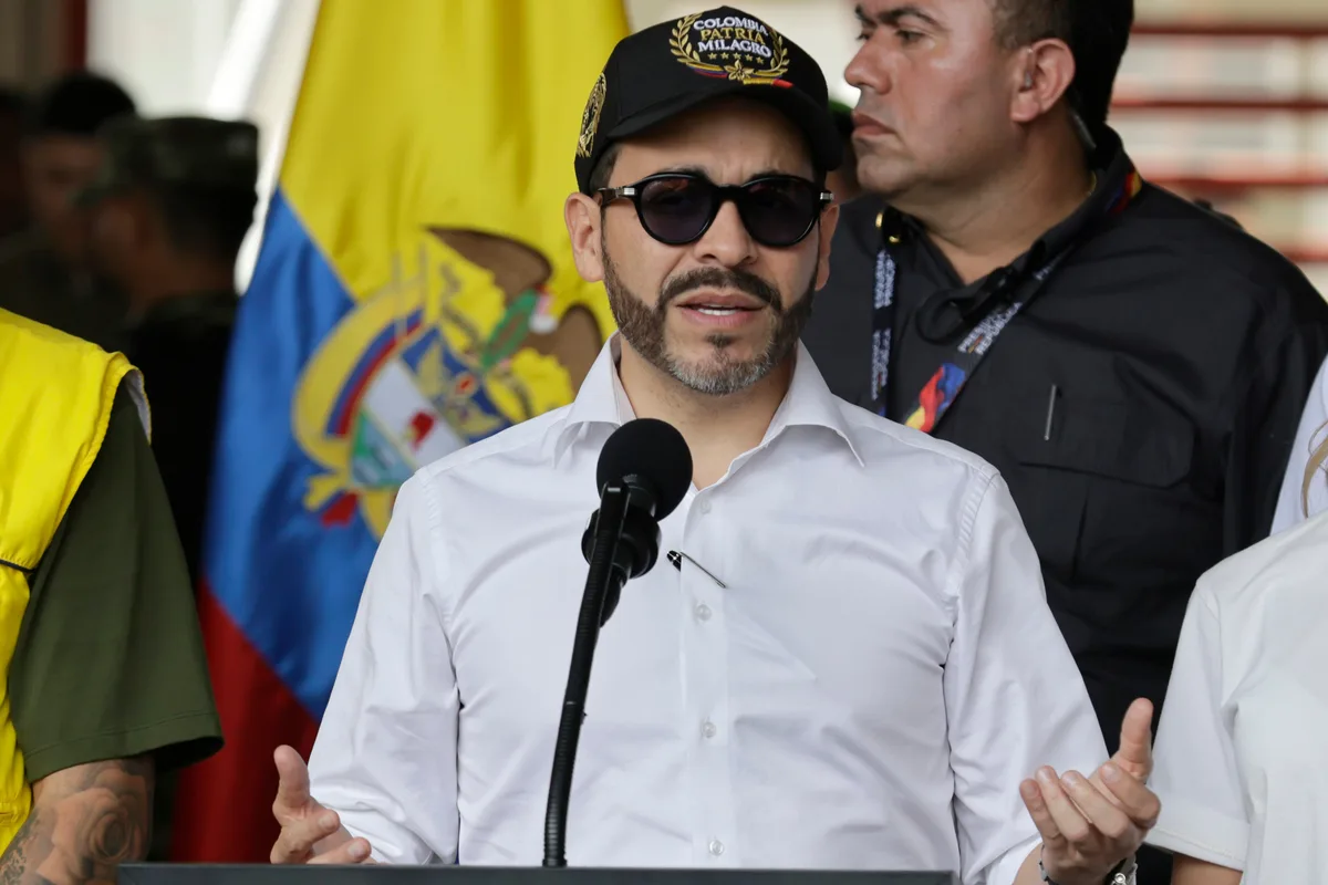 Presidencia hizo aclaraciones sobre la situación tributaria de Abelardo de la Espriella: “Ha cumplido sus obligaciones”