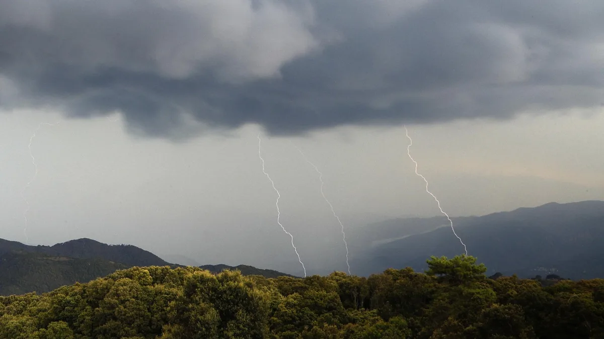 Après les fortes chaleurs, Météo France place ces cinq départements en alerte orange aux orages