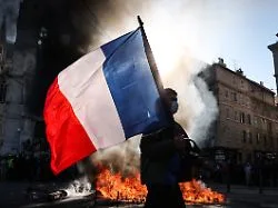 Landesweite Demonstrationen: Über 150 Festnahmen kurz nach Protestbeginn in Frankreich