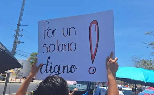 Sindicato de burócratas de Yucatán exige mejoras laborales; espera resolución favorable, dice