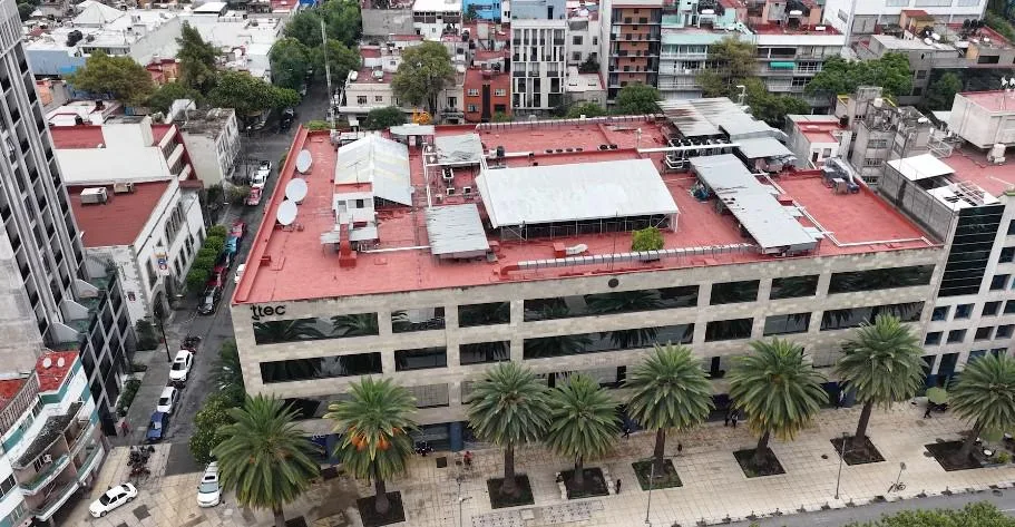 Muchos mexicanos deportados por Trump encuentran refugio en ‘Little LA’ en la colonia Tabacalera en CDMX