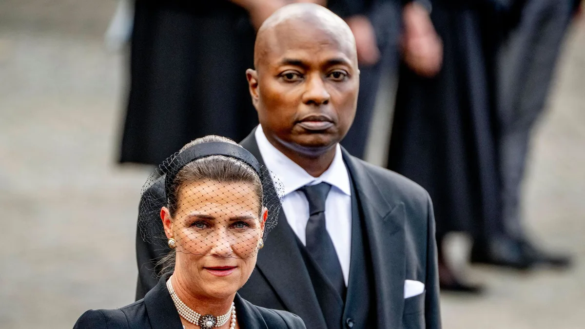 Durek Verrett, marido de Marta Luisa de Noruega, se despide de su "querida tía Astrid" con una conmovedora carta