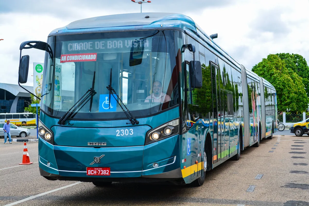 Moradores denunciam falta de ônibus aos domingos no bairro João de Barro