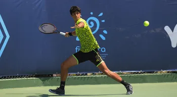 Tenista Tiago Pereira conquista título de pares no challenger de Szczecin