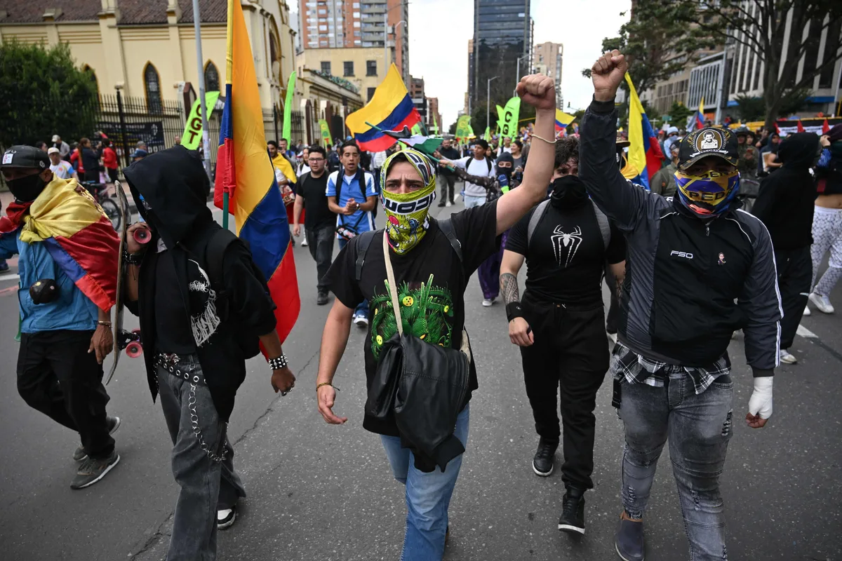 Colombia: De la Espriella enfrenta su primera jornada de protesta y se pone a prueba su nuevo protocolo del uso de la fuerza