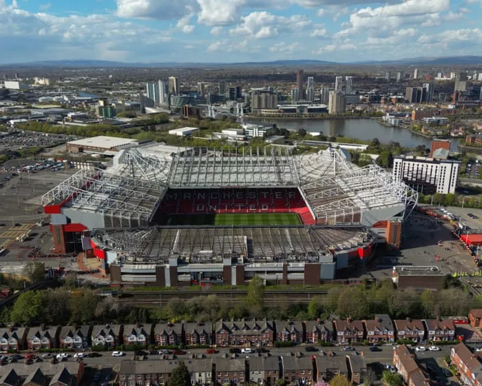 Manchester United v Tottenham: Premier League – live