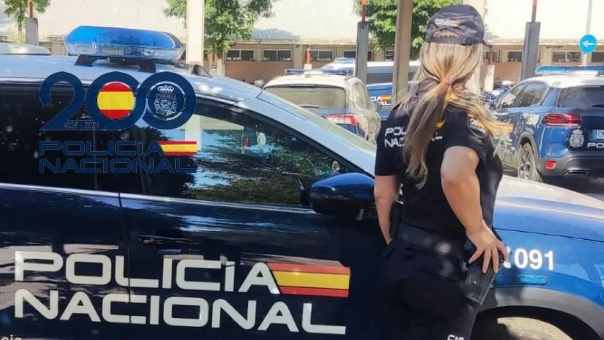 Detenidos en Sevilla los padres de tres niños que estaban solos en casa con hambre, frío y cucarachas
