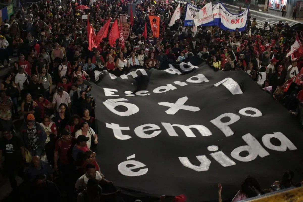 Vitória de Lula e do povo: PEC do fim da escala 6×1 é aprovada no Senado