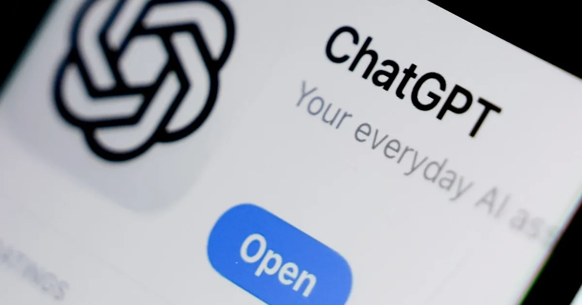 OpenAI lanza ChatGPT para adolescentes: cómo funciona la nueva versión con mayores controles de seguridad para evitar situaciones de peligro y dependencia emocional
