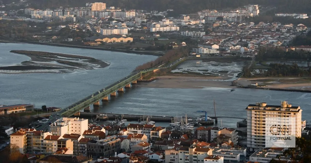 Veleiro naufragou ao largo de Viana do Castelo: tripulantes saíram ilesos