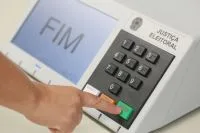 Eleições 2026 têm candidatos nascidos no Peru, Síria, China e outros países