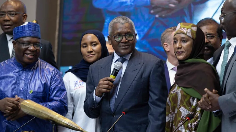 Nigeria: Afrikas größte Ölraffinerie startet Rekord-Börsengang