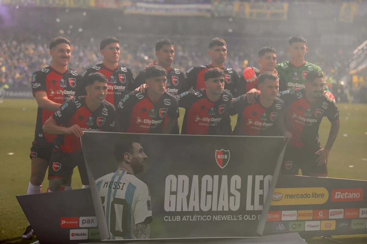 Newell’s le empató el clásico a Rosario Central en la última pelota: el aplauso de Di María a Messi y... ¿un sueño todavía posible?