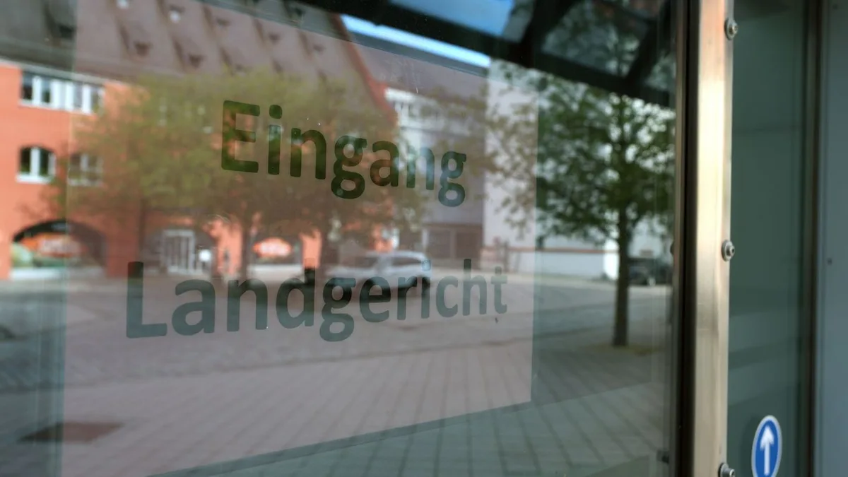 Prozesse: Gericht verhandelt wegen Doppelmordes an Seniorenpaar