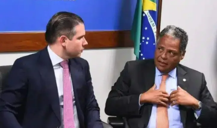 Republicanos e PSD articulam para manter Motta na presidência da Câmara