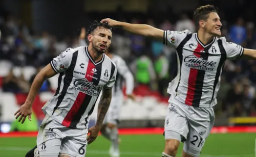 Cruz Azul entra en crisis; Atlas exhibe al campeón con tercera derrota seguida