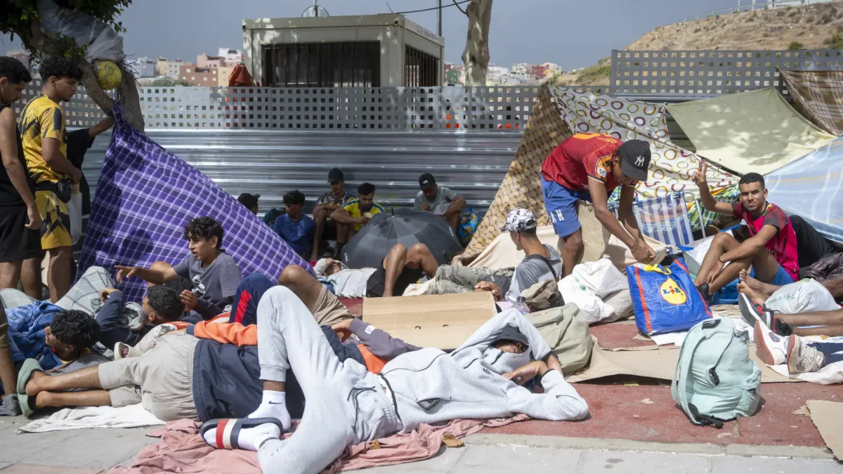 Ceuta, un mes después de la entrada masiva de inmigrantes: el problema ha pasado de la frontera a las calles y el malestar social crece