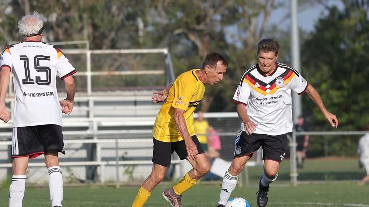 Senioren-Fußball: Deutsche Ü80-Senioren gewinnen Fußball-Weltmeisterschaft